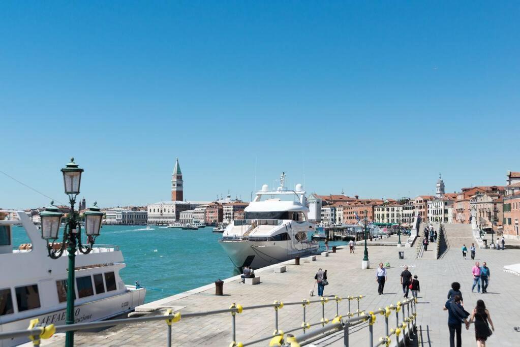 Feel@Home Venice Biennale Luaran gambar
