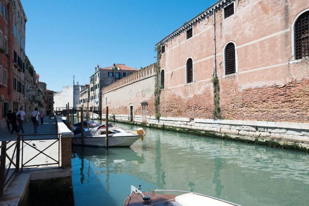 Feel@Home Venice Biennale Luaran gambar