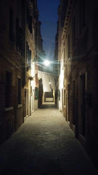 Feel@Home Venice Biennale Luaran gambar